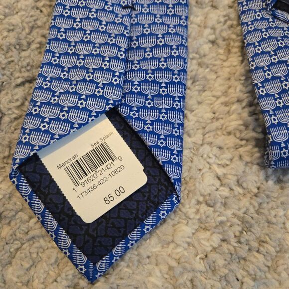 Vineyard Vines Tie Blue Whale Sea Splash New With Tag - Picture 5 of 5